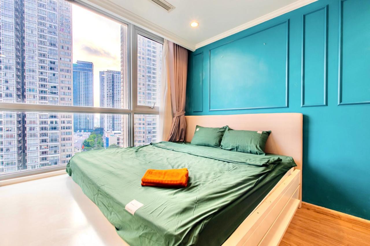 Moxy Hcmc Aparts - Vinhomes Central Park, Ice Rink Ho Şi Min Exterior foto