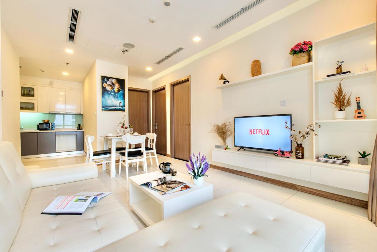 Moxy Hcmc Aparts - Vinhomes Central Park, Ice Rink Ho Şi Min Exterior foto