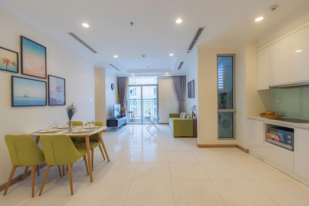 Moxy Hcmc Aparts - Vinhomes Central Park, Ice Rink Ho Şi Min Exterior foto